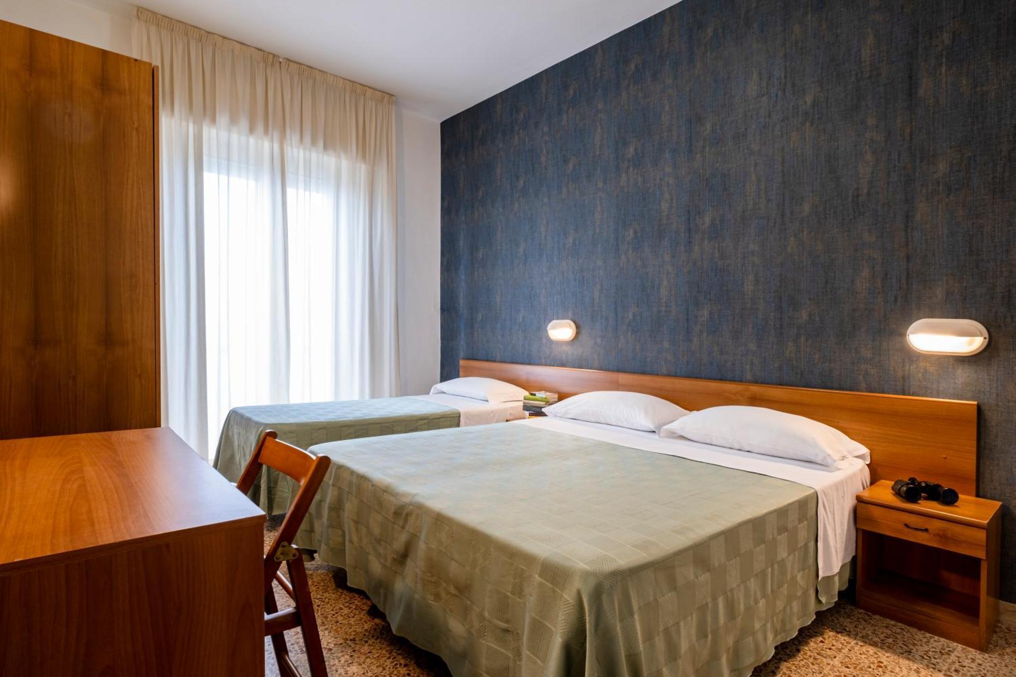Hotel Atlas Rimini Extérieur photo